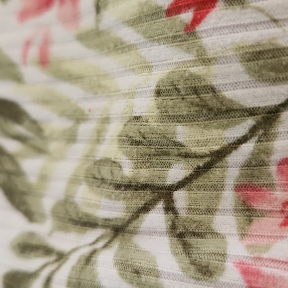 Laura Ashley - Picture 3 of 5